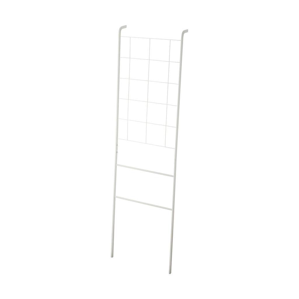 Leaning Ladder with Grid Panel (63 H)  - Steel
